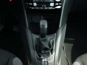 Peugeot 208 (2014) thumbnail 30