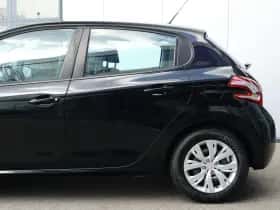 Peugeot 208 (2014) thumbnail 5