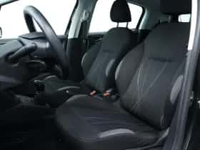 Peugeot 208 (2014) thumbnail 10