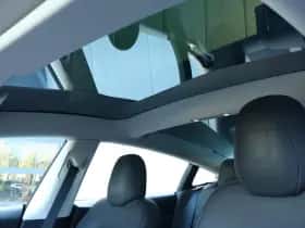Tesla Model 3 (2022) thumbnail 15