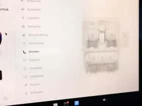 Tesla Model 3 (2022) thumbnail 24