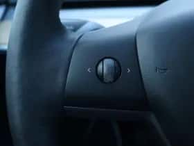 Tesla Model 3 (2022) thumbnail 29
