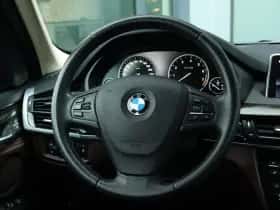 BMW X5 (2018) thumbnail 15