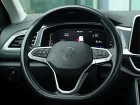 Volkswagen T-Roc (2022) thumbnail 18