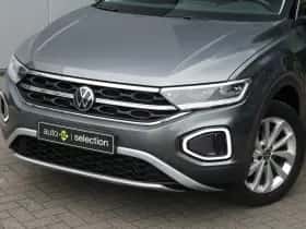 Volkswagen T-Roc (2022) thumbnail 3