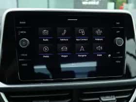 Volkswagen T-Roc (2022) thumbnail 28
