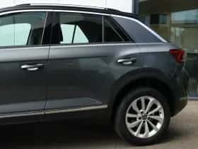 Volkswagen T-Roc (2022) thumbnail 5