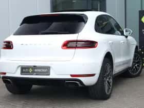 Porsche Macan (2017) thumbnail 2