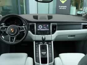 Porsche Macan (2017) thumbnail 15