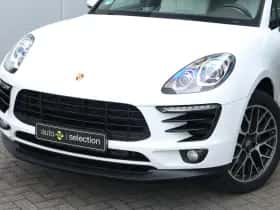 Porsche Macan (2017) thumbnail 3