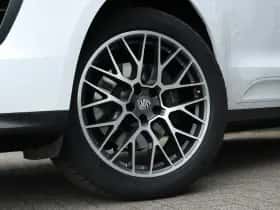 Porsche Macan (2017) thumbnail 4