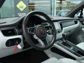 Porsche Macan (2017) thumbnail 31