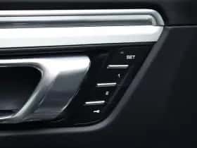 Porsche Macan (2020) thumbnail 16