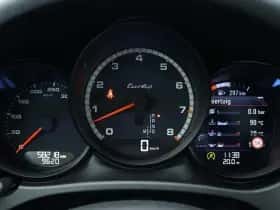Porsche Macan (2020) thumbnail 19
