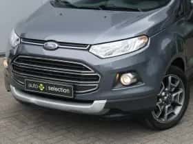 Ford EcoSport (2016) thumbnail 3
