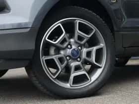 Ford EcoSport (2016) thumbnail 4