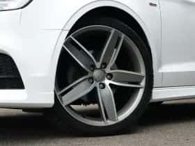 Audi A3 (2016) thumbnail 4