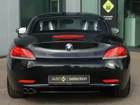 BMW Z4 (2011) thumbnail 13