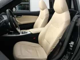 BMW Z4 (2011) thumbnail 14