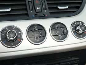 BMW Z4 (2011) thumbnail 19