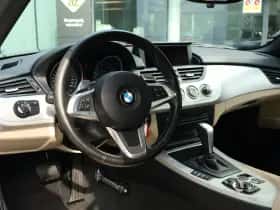 BMW Z4 (2011) thumbnail 29