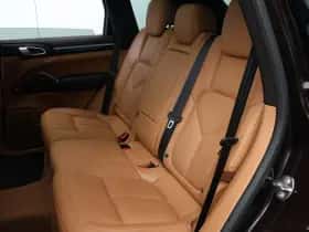 Porsche Cayenne (2017) thumbnail 17