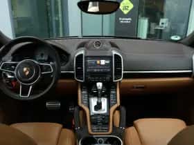 Porsche Cayenne (2017) thumbnail 23
