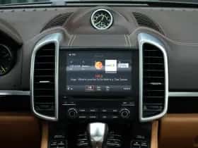 Porsche Cayenne (2017) thumbnail 24