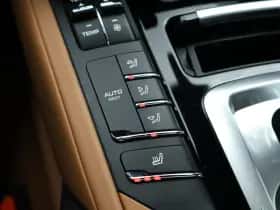 Porsche Cayenne (2017) thumbnail 37