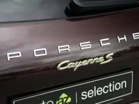 Porsche Cayenne (2017) thumbnail 44