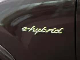 Porsche Cayenne (2017) thumbnail 6
