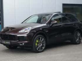 Porsche Cayenne (2017) thumbnail 7