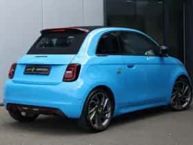 Fiat 500C (2024) thumbnail 2