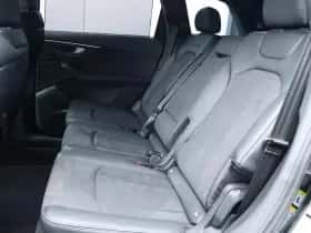 Audi Q7 (2023) thumbnail 12