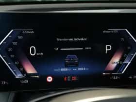 BMW iX (2021) thumbnail 17