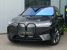 BMW iX (2021) thumbnail 35
