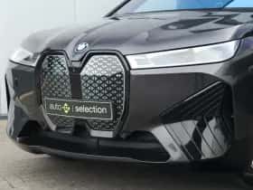 BMW iX (2021) thumbnail 6