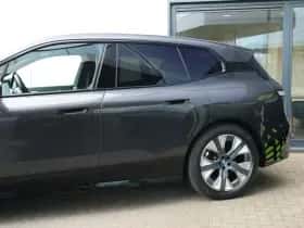 BMW iX (2021) thumbnail 8