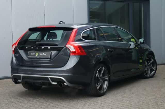 Volvo V60 (2013) thumbnail 6