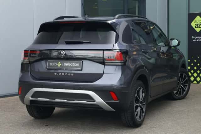 Volkswagen T-Cross (2024) thumbnail 2