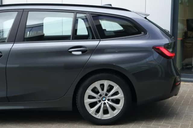BMW 3-Serie (2021) thumbnail 5