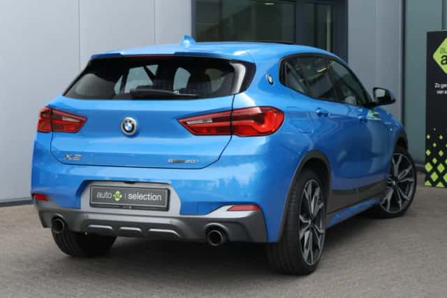 BMW X2 (2018) thumbnail 2