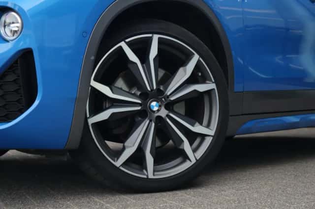 BMW X2 (2018) thumbnail 4