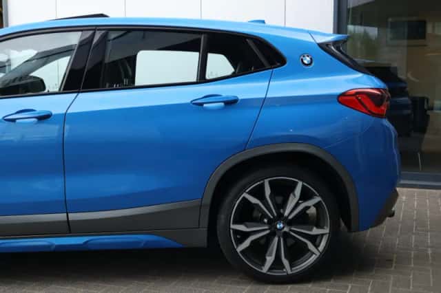 BMW X2 (2018) thumbnail 5