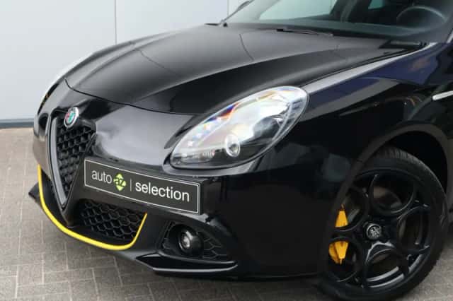 Alfa Romeo Giulietta (2020) thumbnail 3