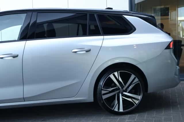 Opel Astra (2023) thumbnail 5