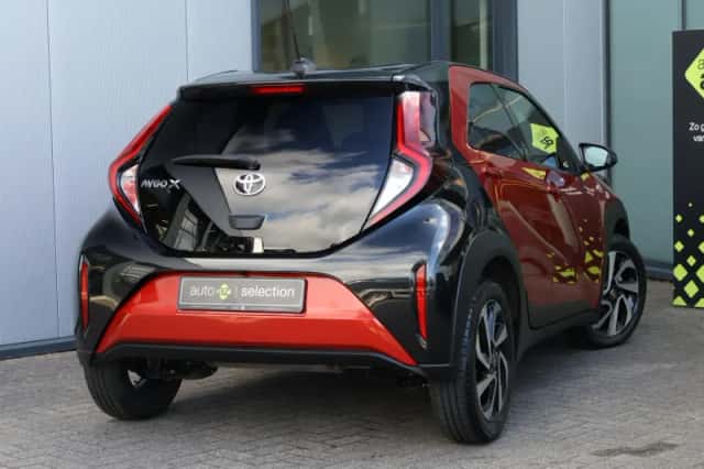 Toyota Aygo (2024) thumbnail 2