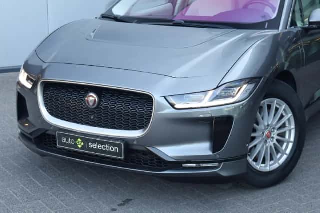 Jaguar I-Pace (2018) thumbnail 4