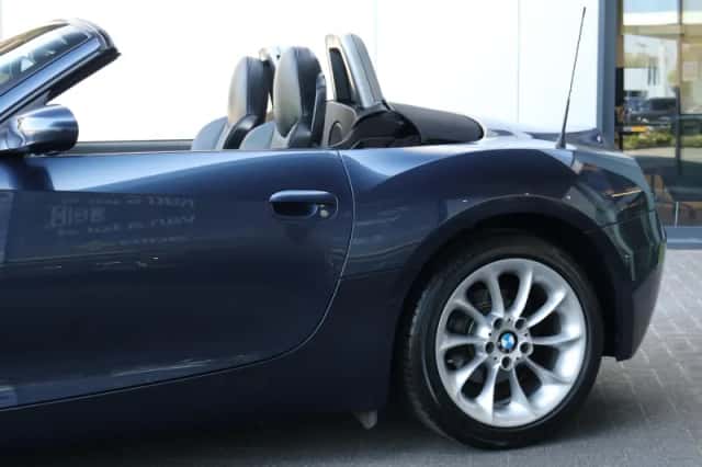 BMW Z4 (2005) thumbnail 5