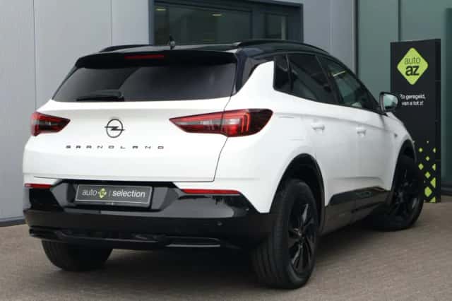 Opel Grandland (2022) thumbnail 2